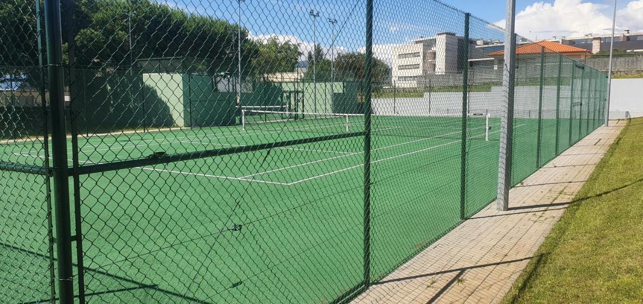 Estudio De Luxo Em Condominio Privado Com Piscina Віана-ду-Каштелу Екстер'єр фото